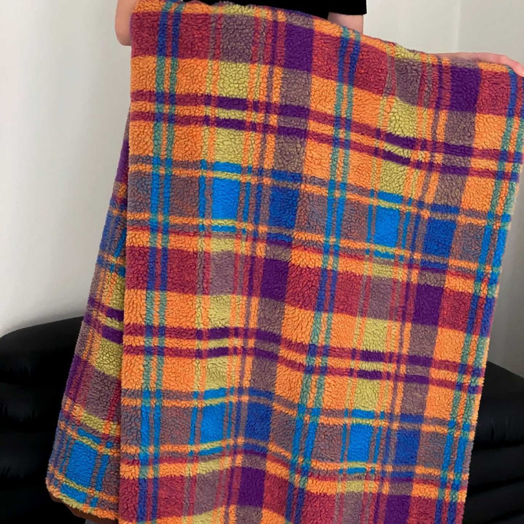 Plüsch Sherpa Wurfdecke mit retro floralem Bouclé-Textur