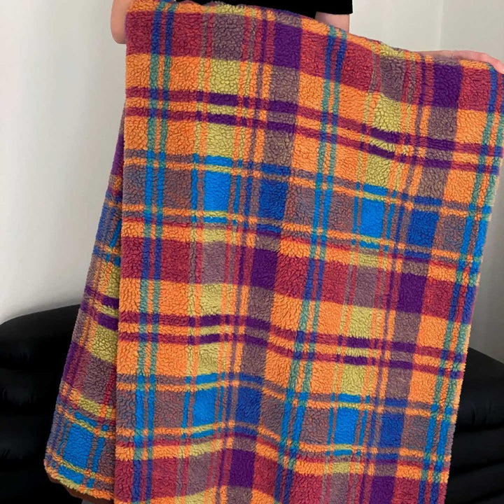 Plüsch Sherpa Wurfdecke mit retro floralem Bouclé-Textur