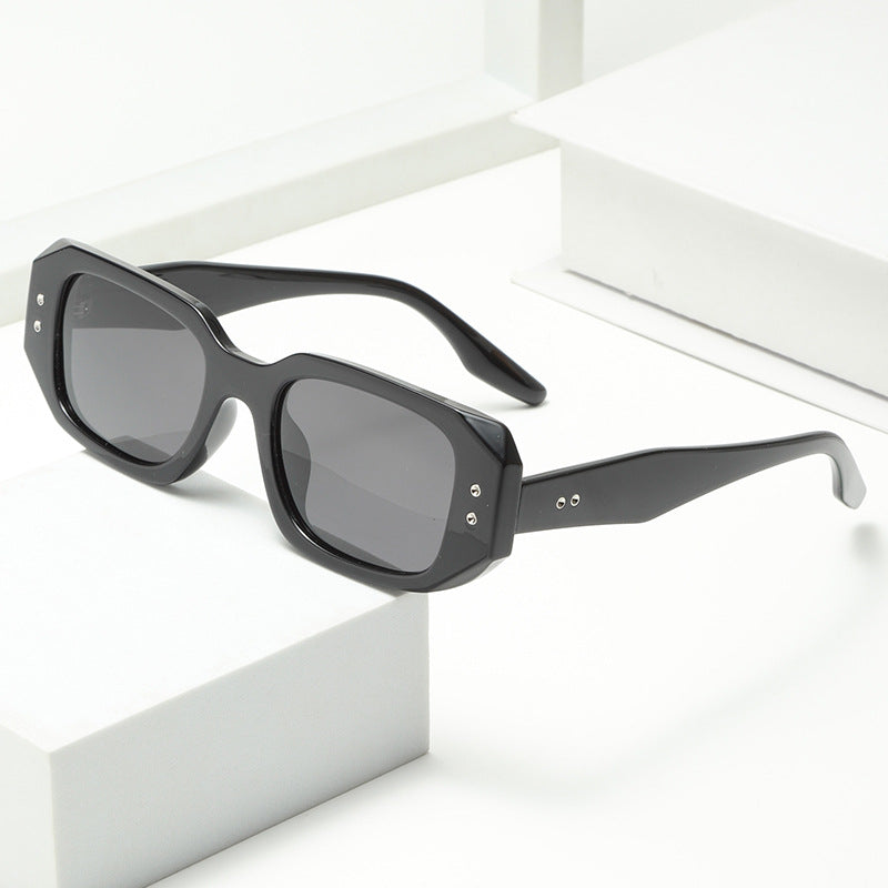 Damen modische oversized Sonnenbrille mit stilvollem Rahmen und UV-Schutz Karnz