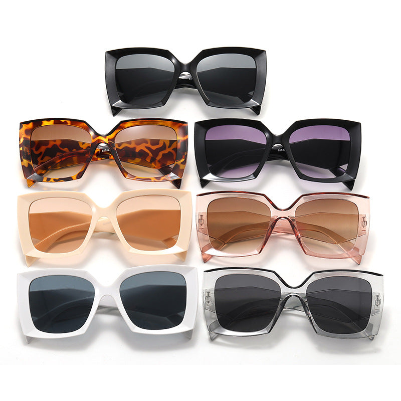 Damen Extravagante Oversized-Sonnenbrille im modernen Design Karnz