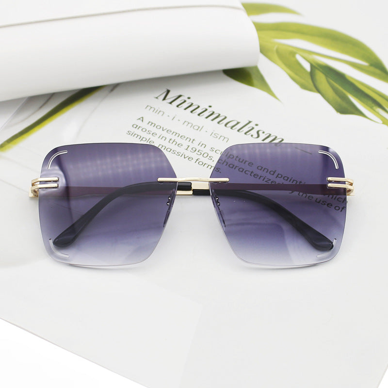Damen quadratische Sonnenbrille mit verziertem Metalldetail Karnz