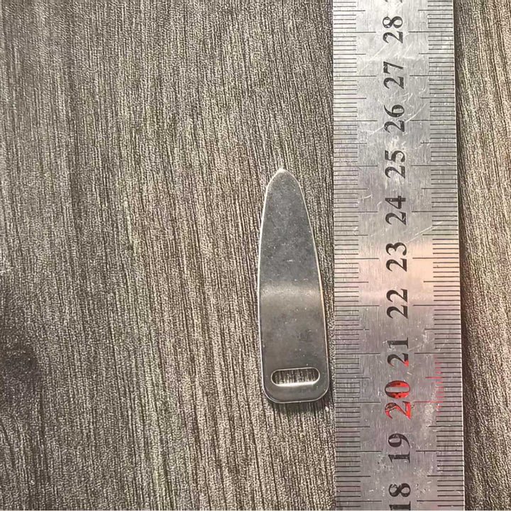 Metallischer Schuhanzieher Karnz