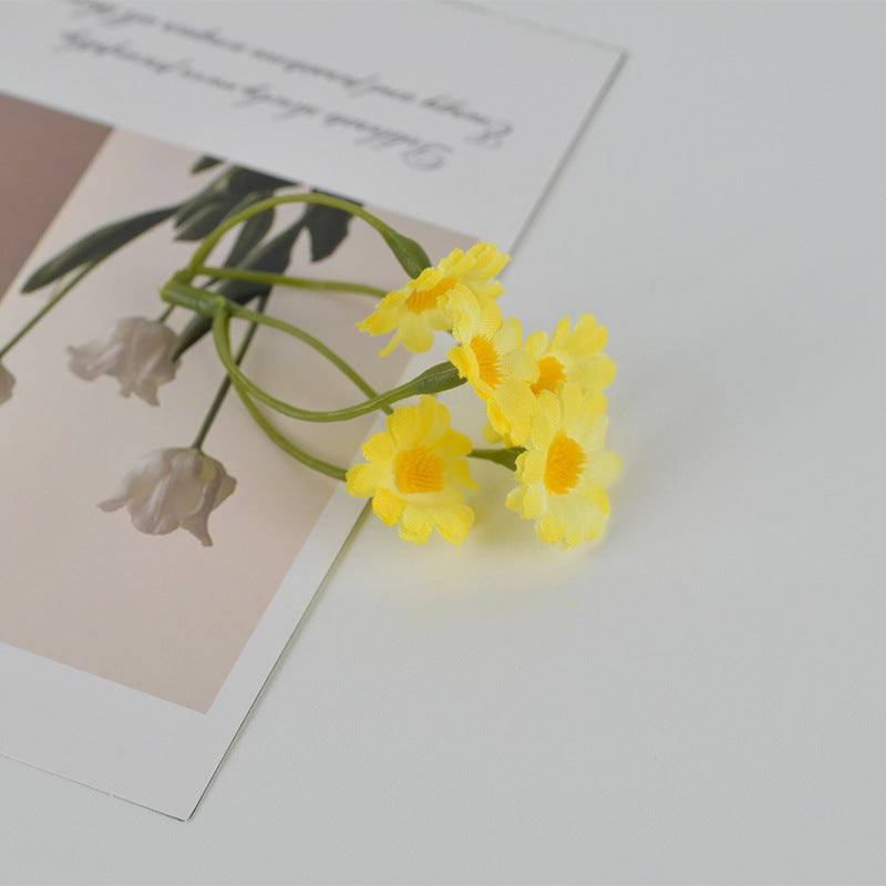 Dekorativer Kunstblumenstrauß Karnz