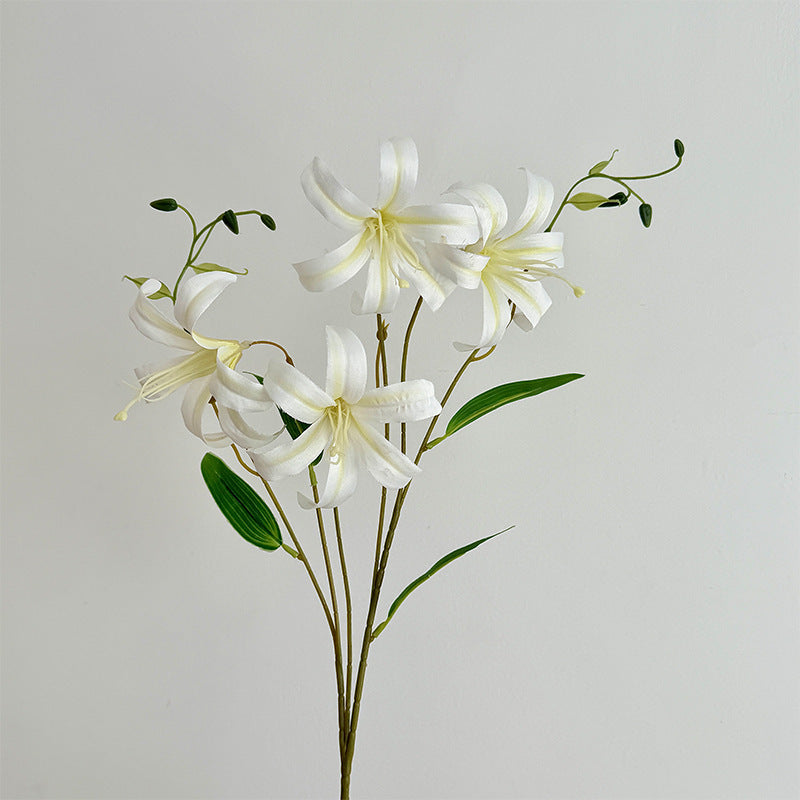 Künstlicher Lilienstrauß mit detailverliebten Blüten Karnz