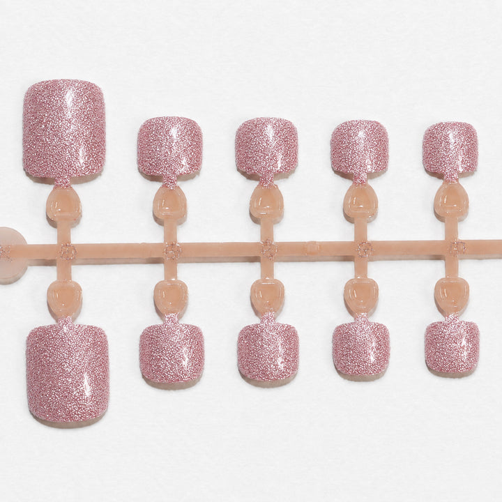 Elegante Premium Nagelkunst Karnz