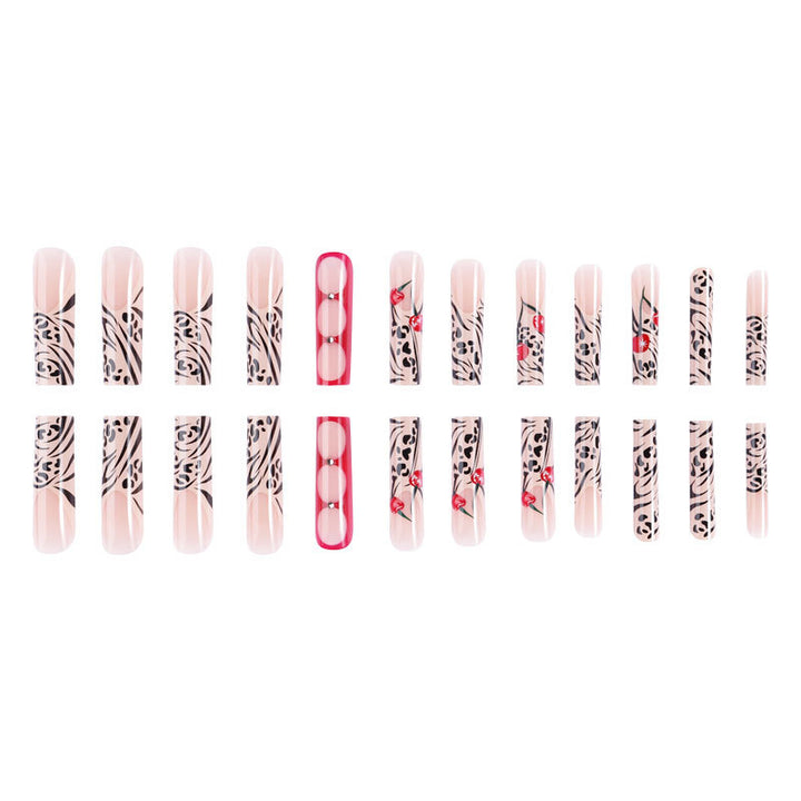 Künstlerische Press-On Nageldesigns