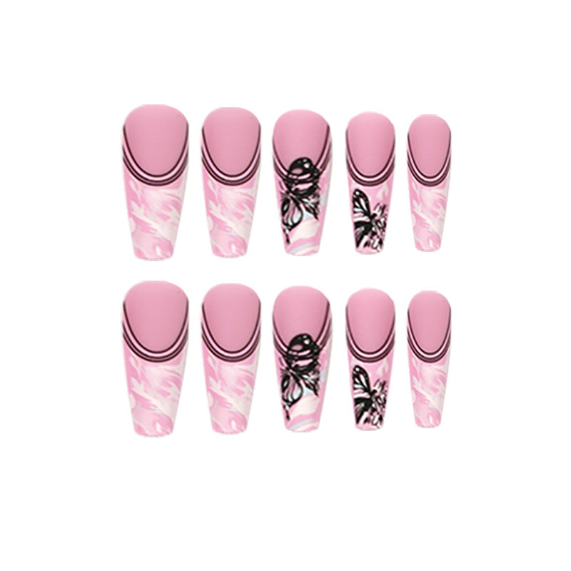 Künstliche Nagelkunst mit filigranen Schmetterlingsmotiven Karnz