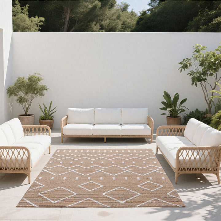 Geometrischer Outdoor-Teppich