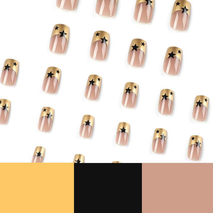 Kunstvolle Nagelgestaltung mit Sternenakzenten Karnz