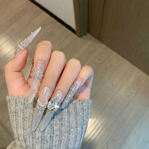 Premium mit Strass verziertes Press-On-Nagelset Karnz