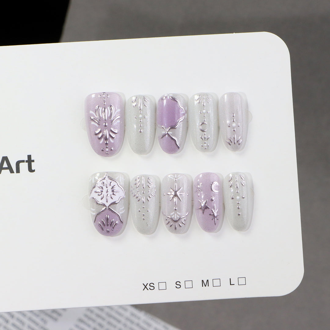 Dekoratives Metallic Press-On Nagelkunst Set Karnz