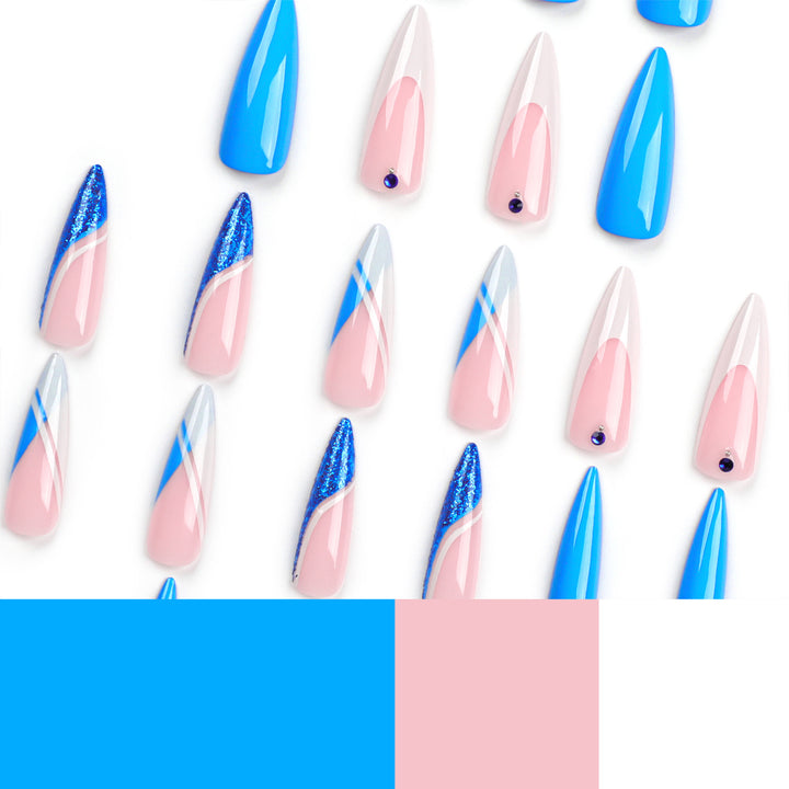 Kreative Nagelkunst mit glamourösen Design-Details Karnz