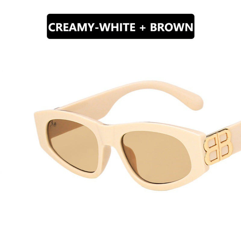 Damen modische Cat-Eye Sonnenbrille mit luxuriösen Akzenten Karnz