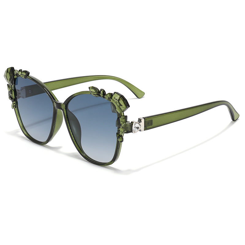 Glamouröse Cat-Eye-Sonnenbrille mit Kristallverzierungen Karnz