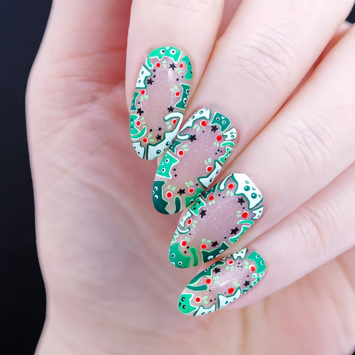 Künstliche Nagelspitzen im kreativen Design Karnz