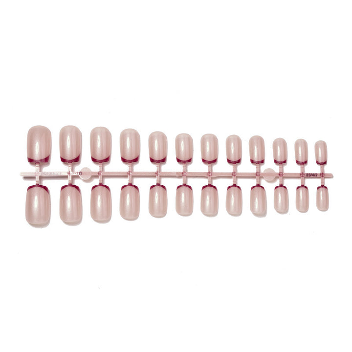 Kunstnagelset mit glamourösem French-Tip-Design Karnz