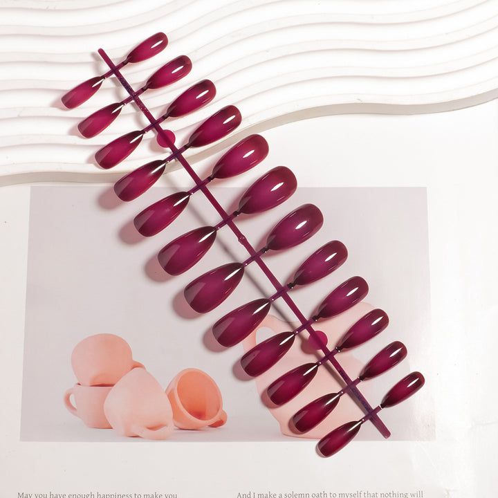Premium Glänzende Stiletto Press-On Nagelspitzen Karnz