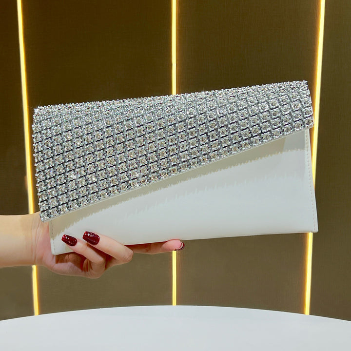 Glamouröse Strass-Clutch