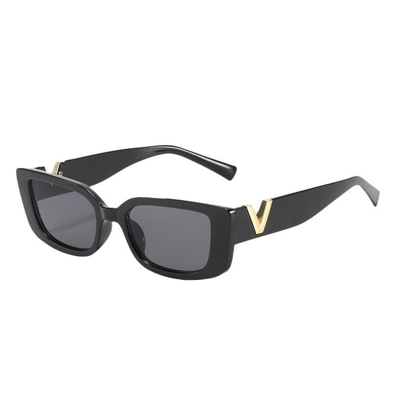 Damen modische Sonnenbrille im klaren Design Karnz