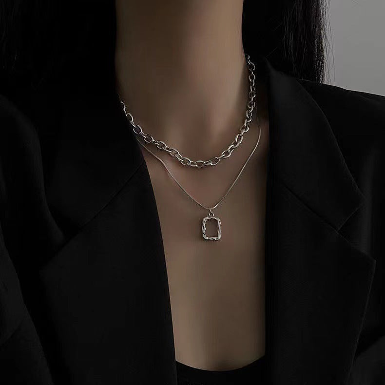 Chunky Chain Karnz