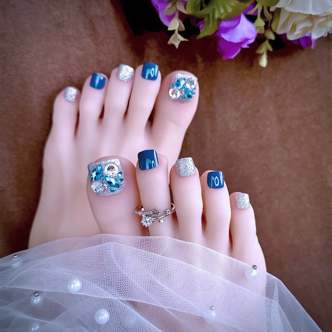 Elegante Fußnagelkunst Karnz