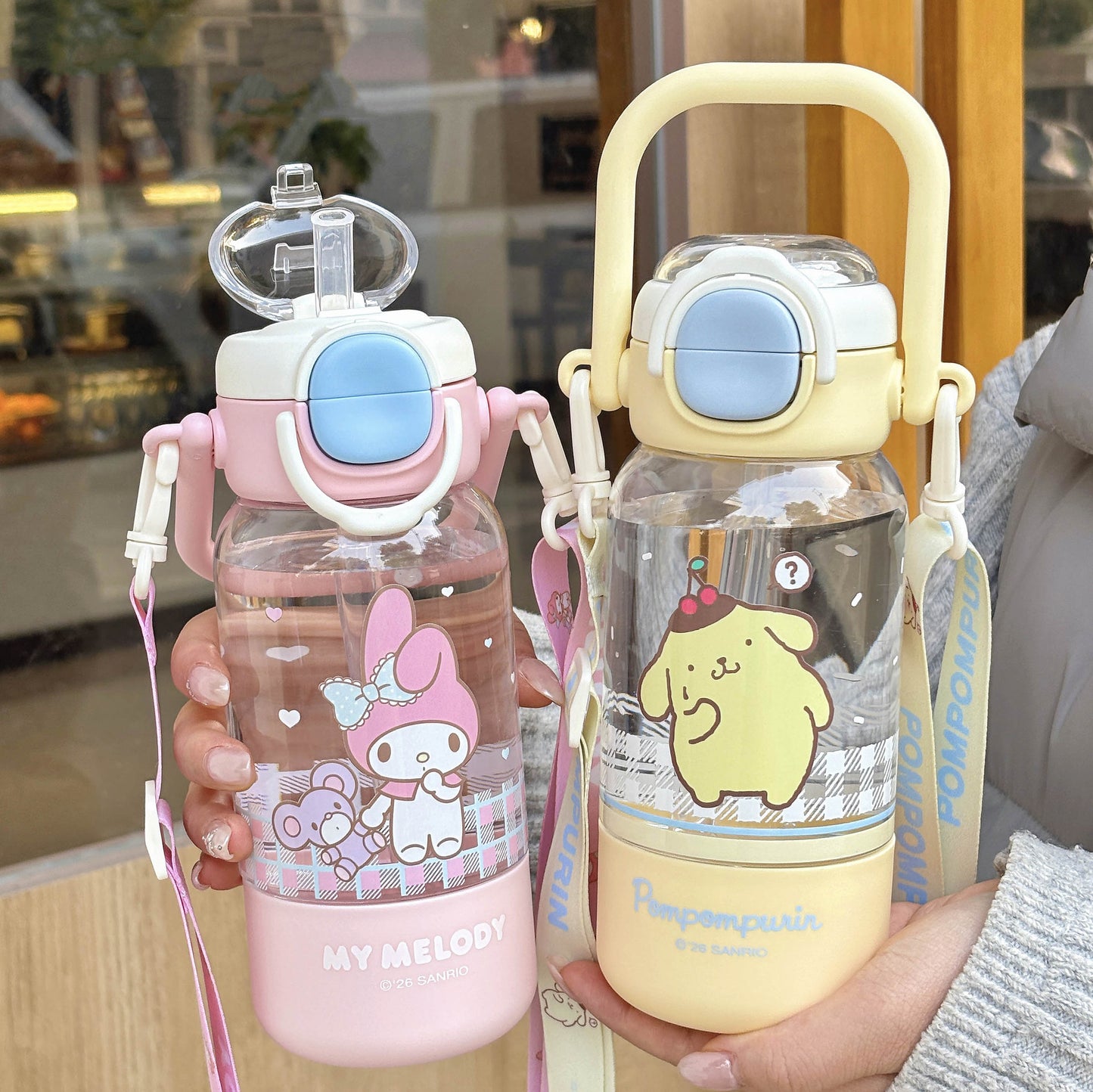 Damen Trinkflasche mit niedlichem Tiermotiv und stabilem Tragegriff Karnz