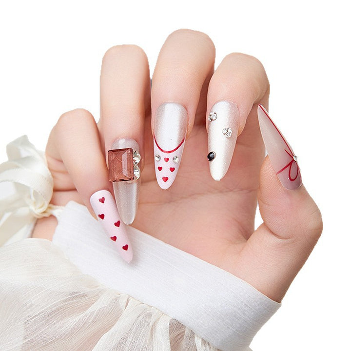 Kunstvolle Nagelset Karnz