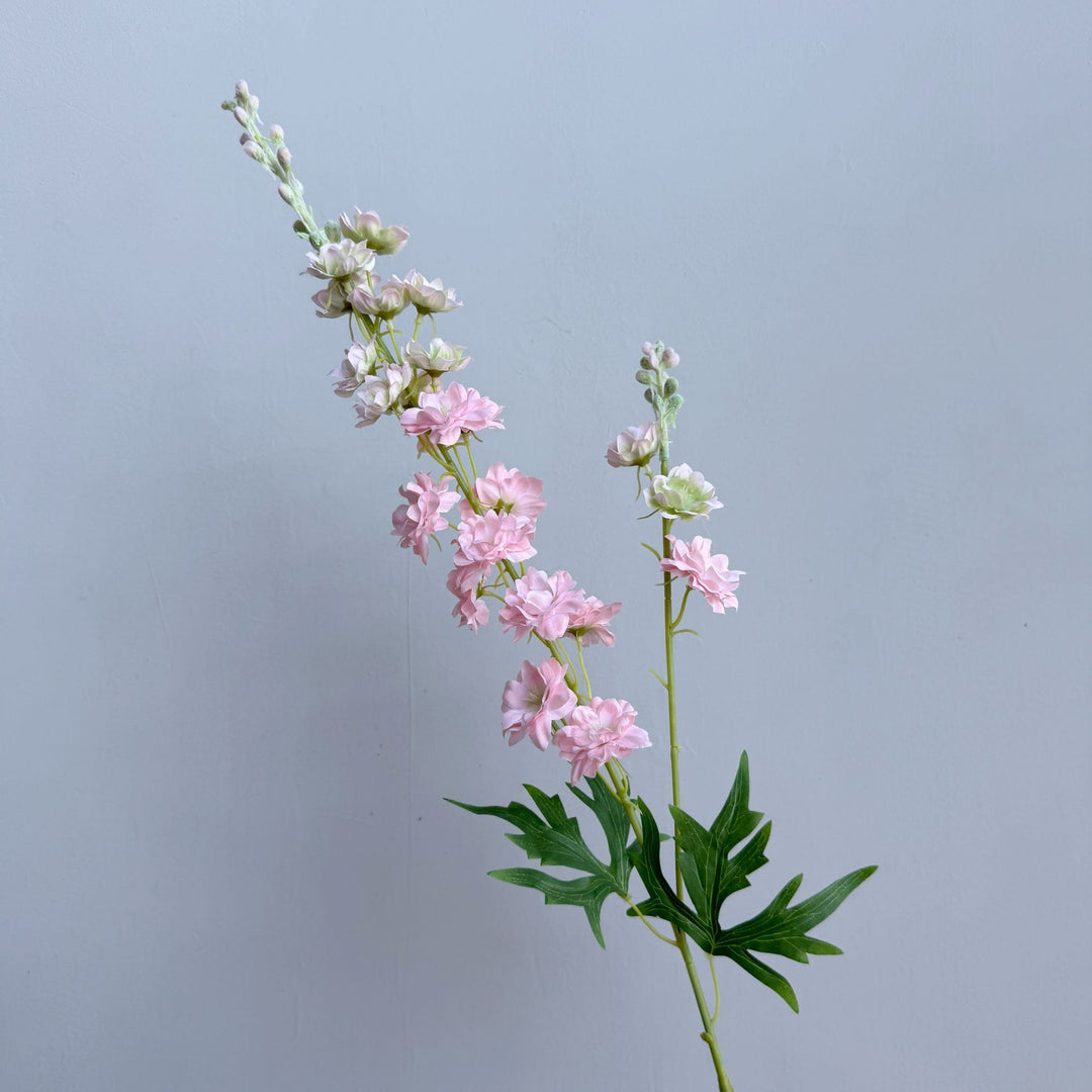 Elegante künstliche Blumenstängel