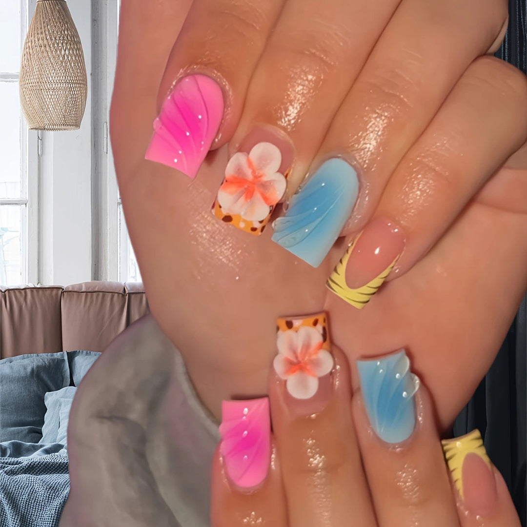 Künstlerisches Acrylnagelkunstdesign Karnz