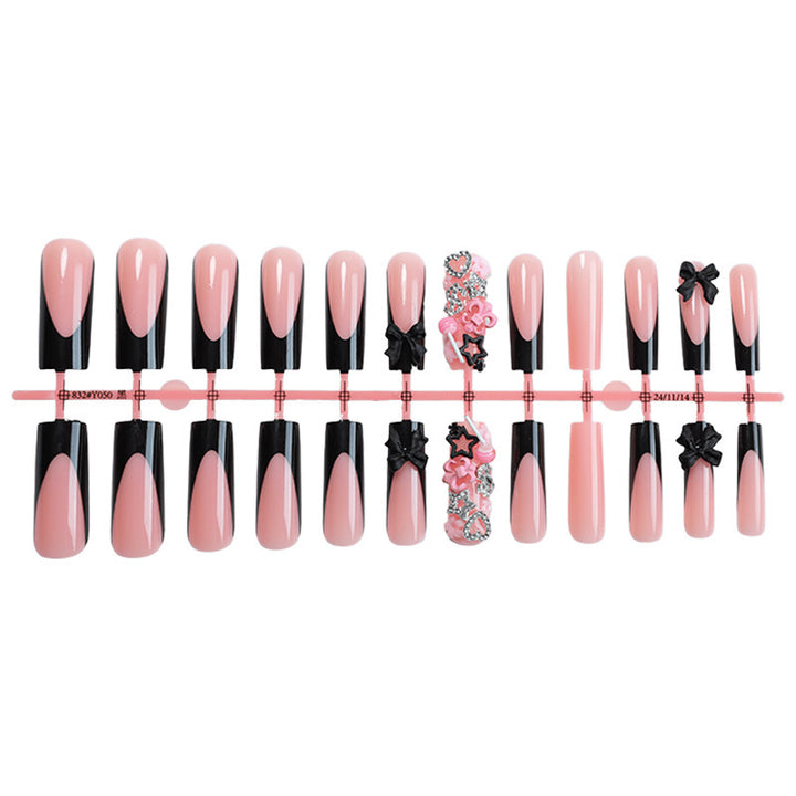 Dekoratives Press-On Nagelkunst-Set mit Blumen- und Schleifenakzenten Karnz
