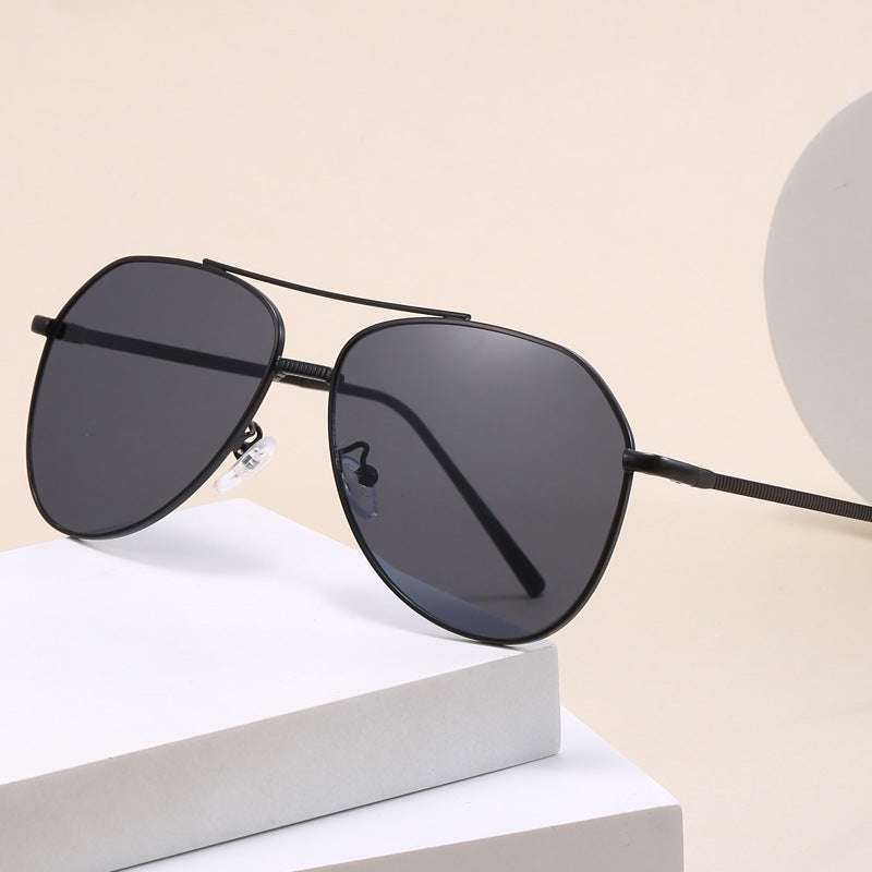 Damen trendige Aviator Sonnenbrille mit dezentem Farbverlauf Karnz