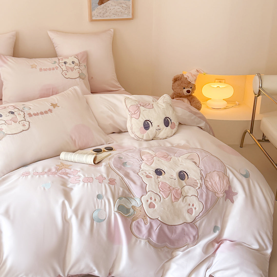 Mädchen-Bettwäschegarnitur im Kawaii‑Look mit Samt‑Applikation und bestickten Katzenmotiven