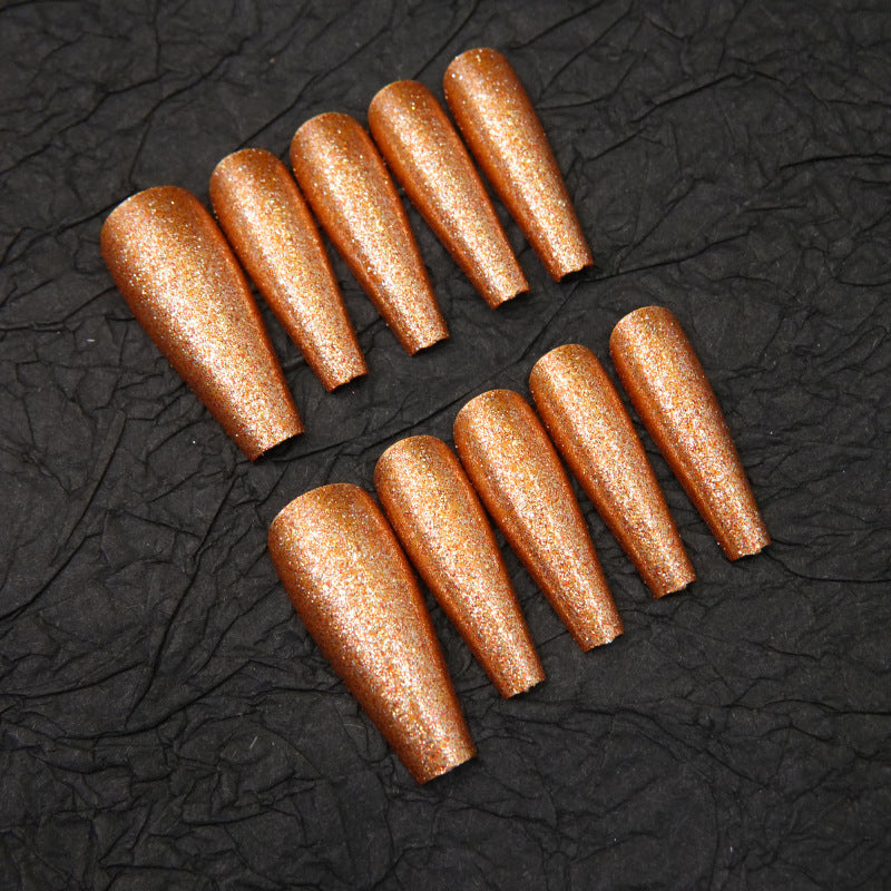 Glitzernde Stiletto Press-On Nageldesigns