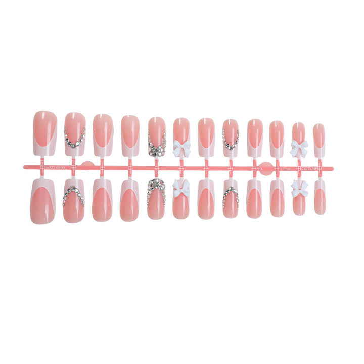 Dekorativer Strass Press-On Nagelset Karnz