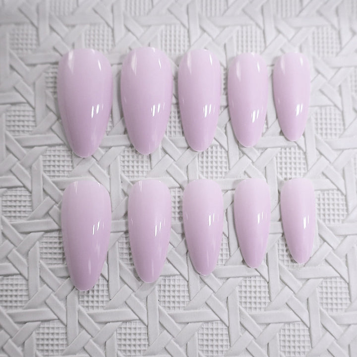 Stylische, langlebige Nail Art Karnz