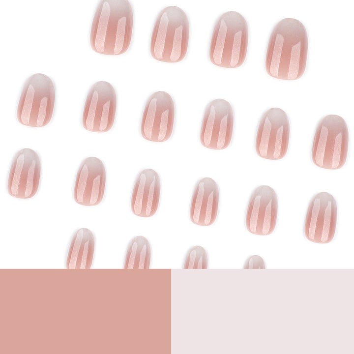 Luxuriöse Nagelverlängerungen mit elegantem Glitzer-Ombre Karnz