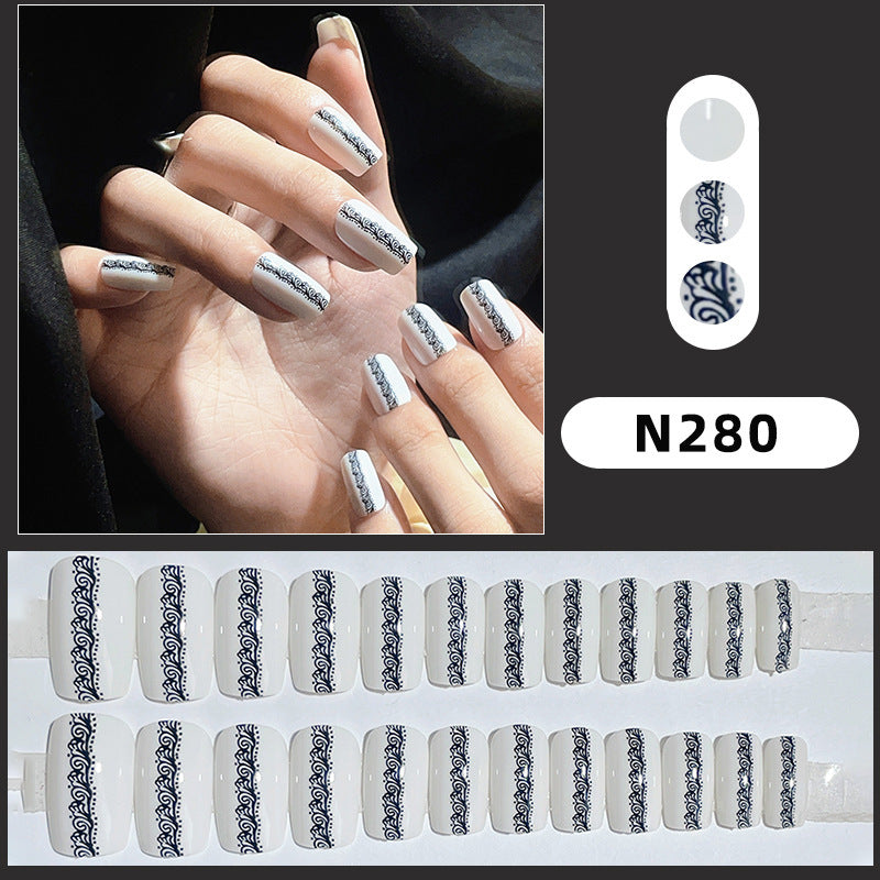 Abstraktes Blumen Presse-On Nagelset