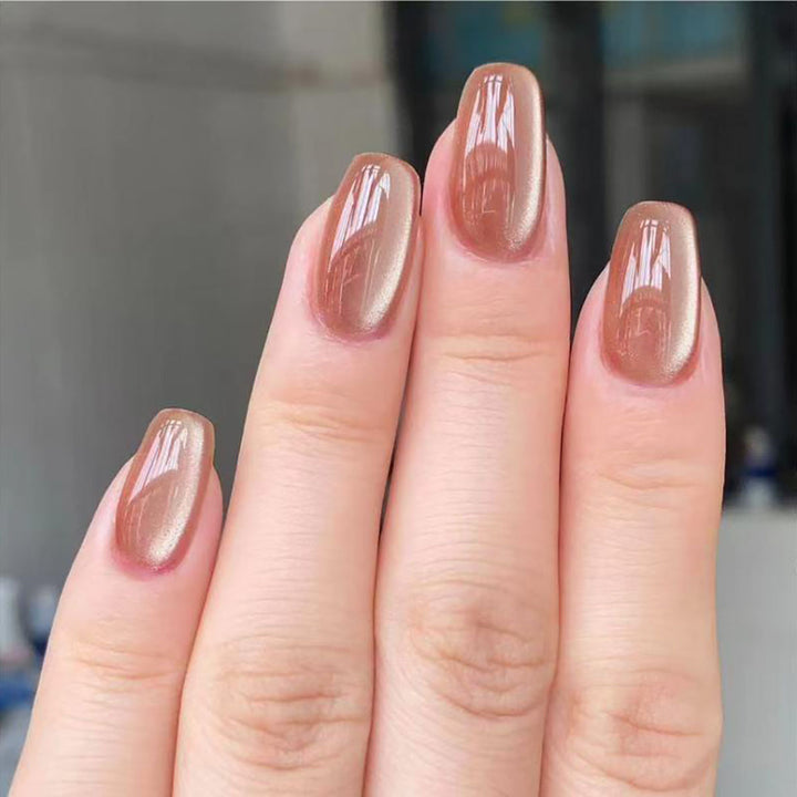 Glänzende Press-On-Nagelverlängerungen