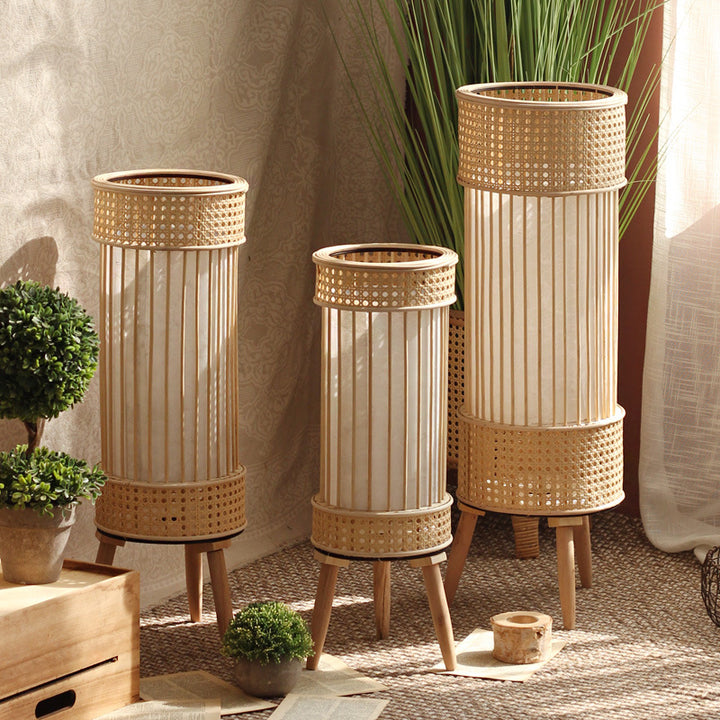 Stilvolle Stehlampe im modernen Design Karnz