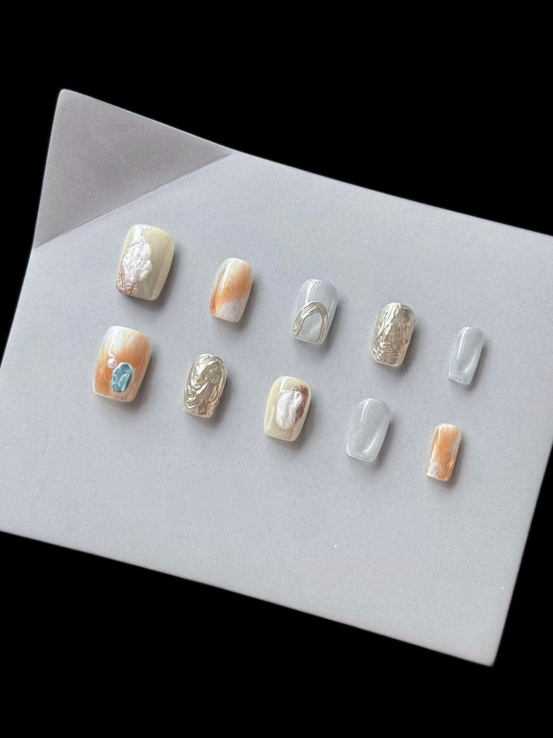 Dekoratives Press-On-Nagelkunstset mit Marmor-Effekt