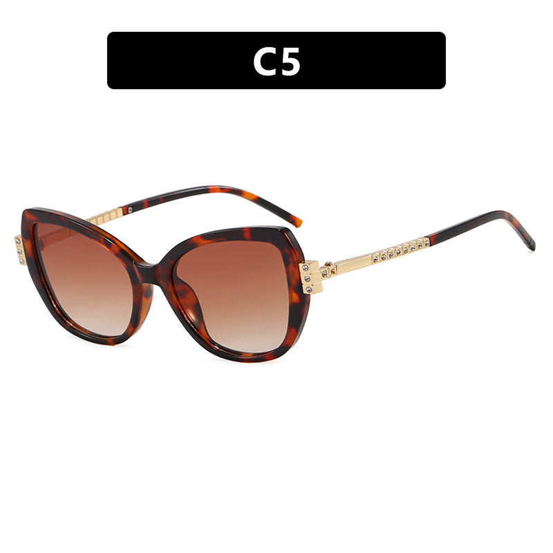 Damen oversized Sonnenbrille mit schützendem UV-Filter und eleganten Akzenten Karnz