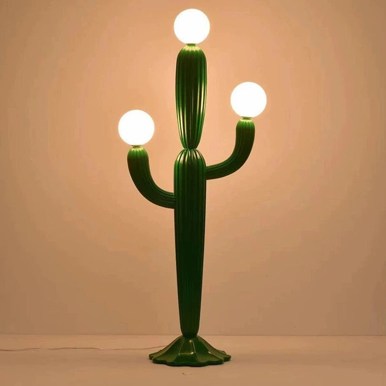 Kaktusförmige Stehlampe