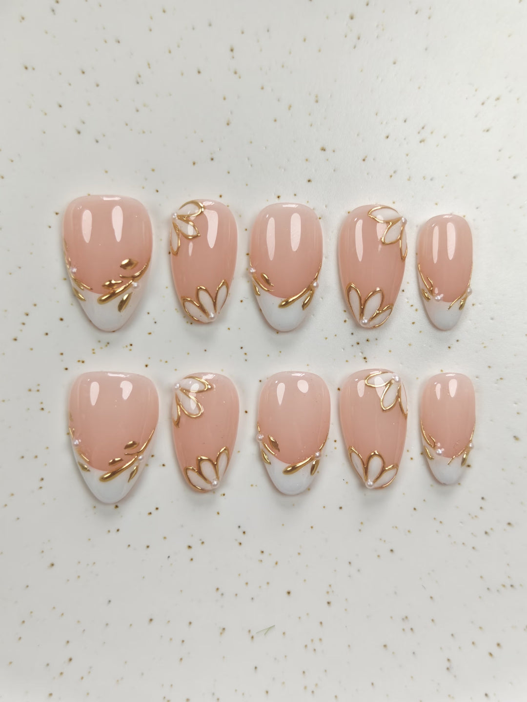 Elegantes Floral Design Press-On Nail Set