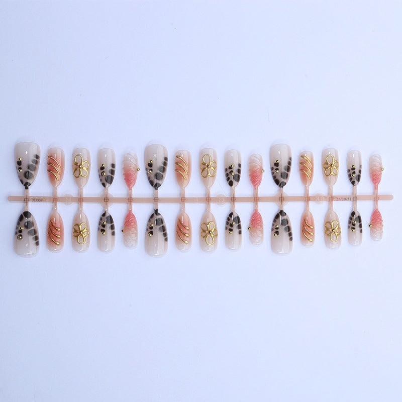 Elegantes Press-On Nail Art Set Karnz