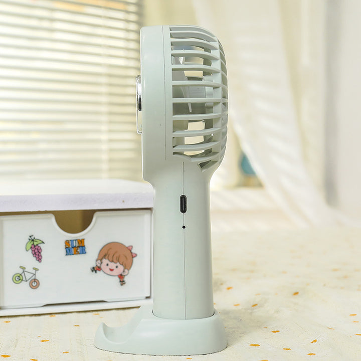 Unisex Tragbarer Tischventilator mit USB-Anschluss und mehreren Geschwindigkeitsstufen Karnz