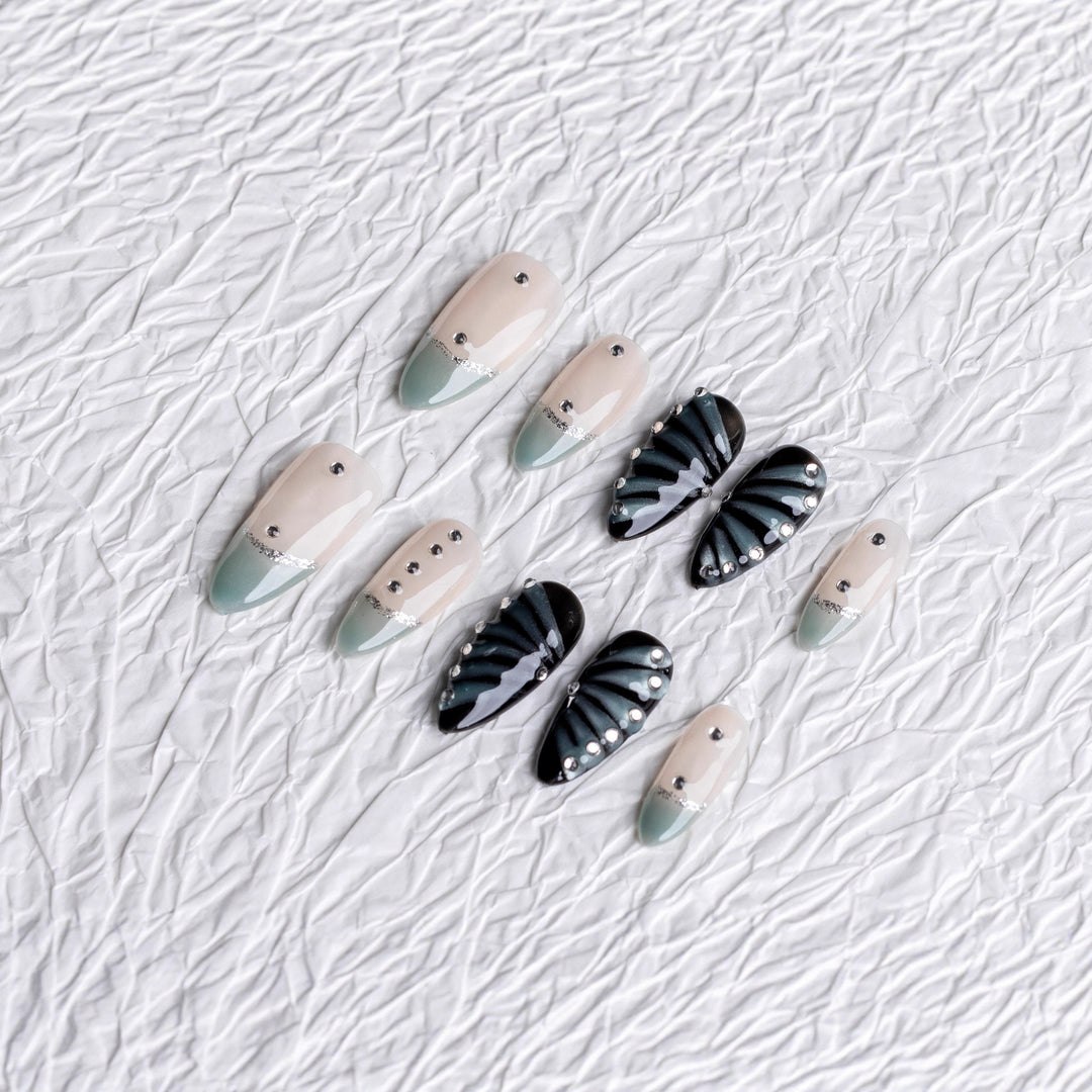 Stylisches Press-On-Nagelset mit einzigartigen Texturen