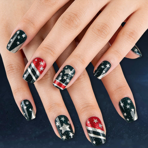 Künstlerisches Glamouröses Nagelset Karnz