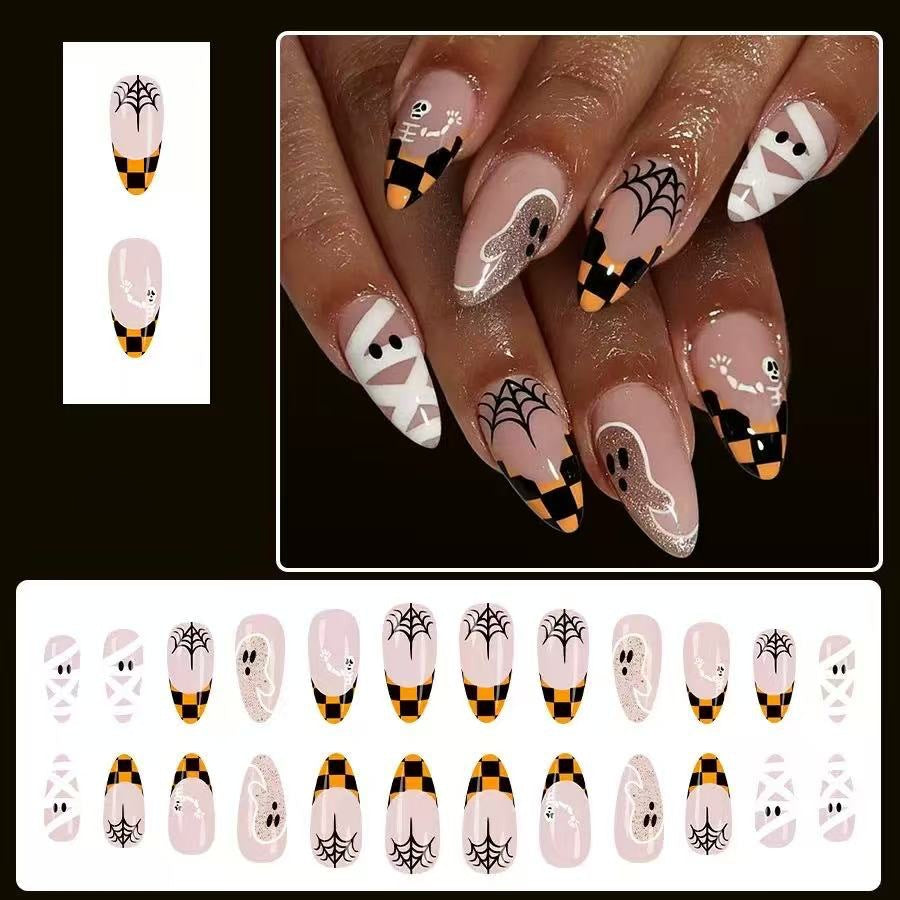 Halloween Kunstnagelset mit gruseligen 3D-Motiven und detailreichen Verzierungen Karnz