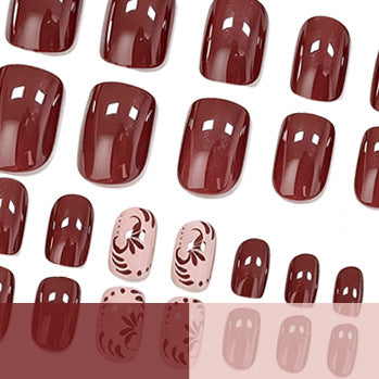 Elegante dekorative Nagelkunstverzierungen Karnz
