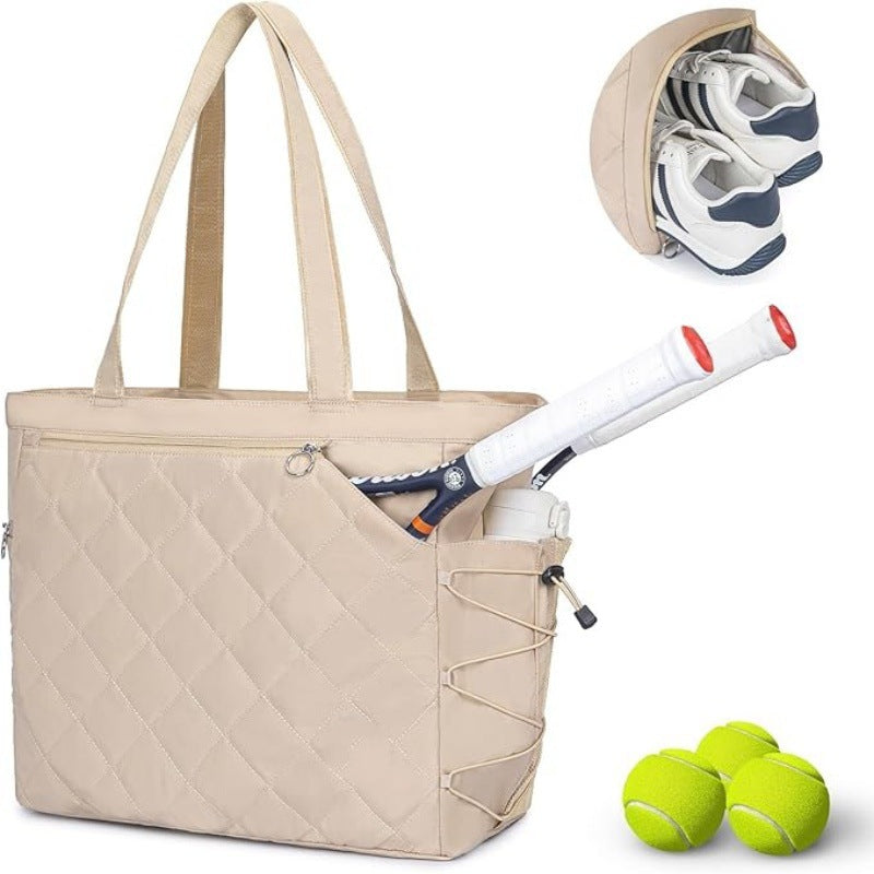 Stylische gesteppte Sporttasche Karnz